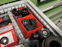 Grote partij hydraulische ventielen en manifoldblokken - afbeelding 80 van  153