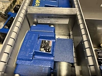 Grote partij hydraulische ventielen en manifoldblokken - afbeelding 90 van  153