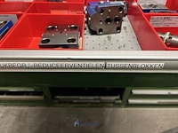Grote partij hydraulische ventielen en manifoldblokken - afbeelding 95 van  153