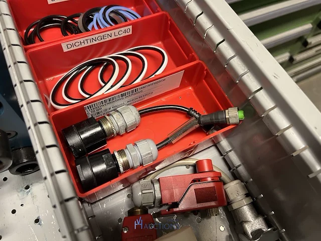 Grote partij hydraulische ventielen en manifoldblokken - afbeelding 126 van  153