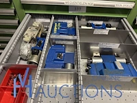 Grote partij hydraulische ventielen en manifoldblokken - afbeelding 132 van  153