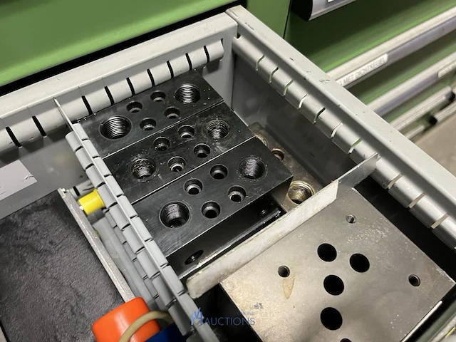 Grote partij hydraulische ventielen en manifoldblokken - afbeelding 150 van  153