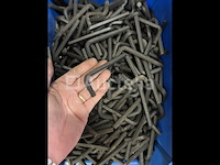 Grote partij inbussleutels in bak - afbeelding 2 van  2