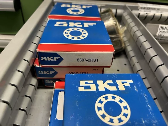 Grote partij industriële lagers en lagerhuizen - afbeelding 3 van  162