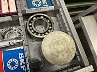 Grote partij industriële lagers en lagerhuizen - afbeelding 9 van  162
