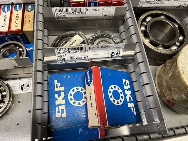 Grote partij industriële lagers en lagerhuizen - afbeelding 10 van  162