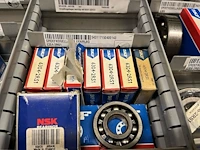 Grote partij industriële lagers en lagerhuizen - afbeelding 11 van  162