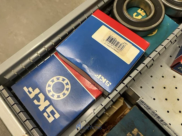 Grote partij industriële lagers en lagerhuizen - afbeelding 19 van  162