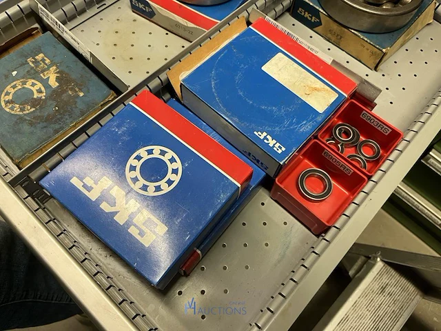 Grote partij industriële lagers en lagerhuizen - afbeelding 20 van  162