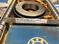 Grote partij industriële lagers en lagerhuizen - afbeelding 27 van  162