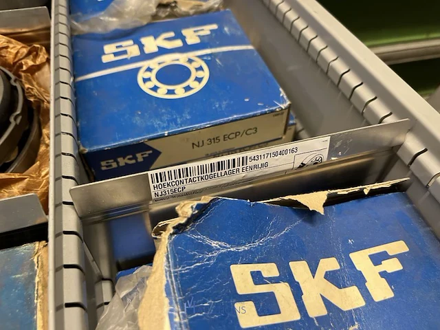 Grote partij industriële lagers en lagerhuizen - afbeelding 28 van  162