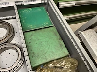 Grote partij industriële lagers en lagerhuizen - afbeelding 40 van  162