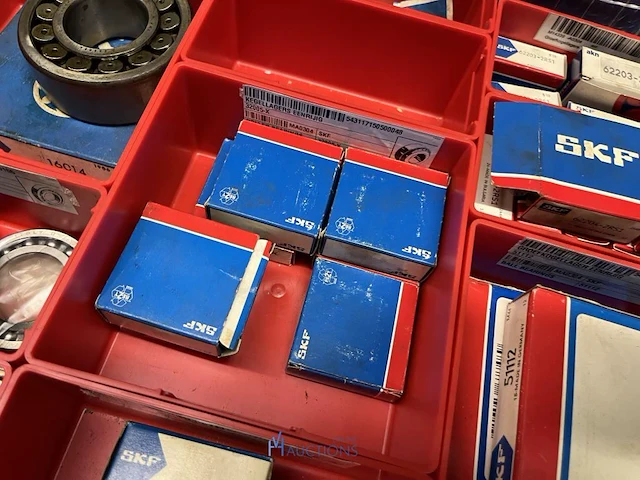 Grote partij industriële lagers en lagerhuizen - afbeelding 51 van  162