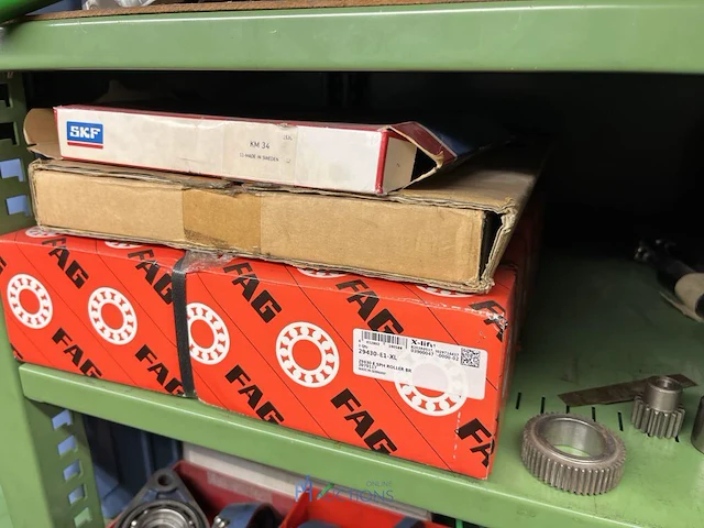 Grote partij industriële lagers en lagerhuizen - afbeelding 64 van  162