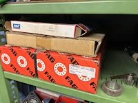 Grote partij industriële lagers en lagerhuizen - afbeelding 64 van  162