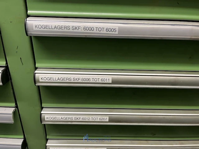 Grote partij industriële lagers en lagerhuizen - afbeelding 115 van  162