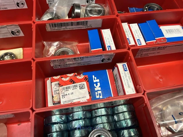 Grote partij industriële lagers en lagerhuizen - afbeelding 124 van  162