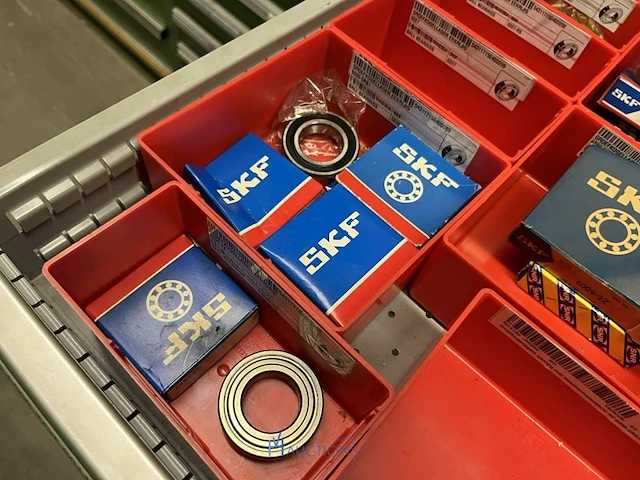 Grote partij industriële lagers en lagerhuizen - afbeelding 137 van  162