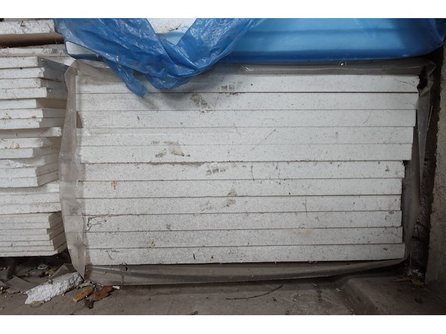 Grote partij isolatie - afbeelding 3 van  10