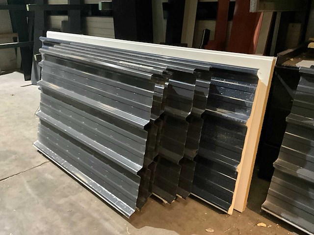 Grote partij isolatiepanelen - afbeelding 11 van  11