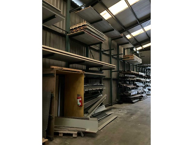 Grote partij isolatiepanelen - afbeelding 8 van  11