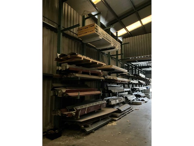 Grote partij isolatiepanelen - afbeelding 9 van  11