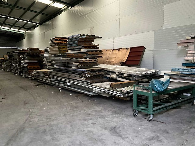 Grote partij isolatiepanelen - afbeelding 4 van  11