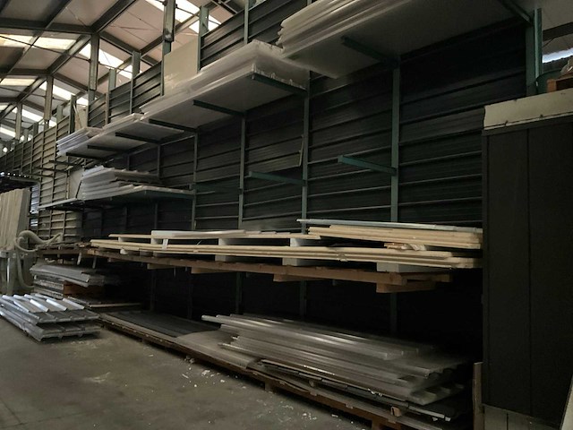 Grote partij isolatiepanelen - afbeelding 1 van  6