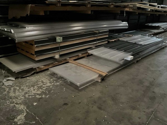 Grote partij isolatiepanelen - afbeelding 3 van  6