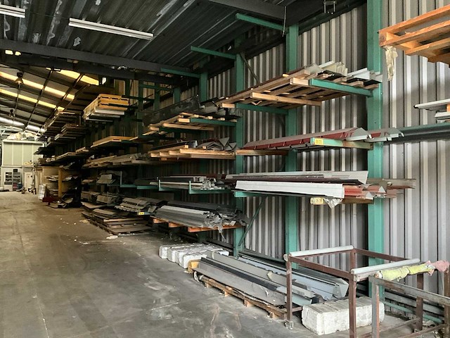 Grote partij isolatiepanelen - afbeelding 1 van  11