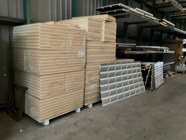 Grote partij isolatiepanelen - afbeelding 6 van  11