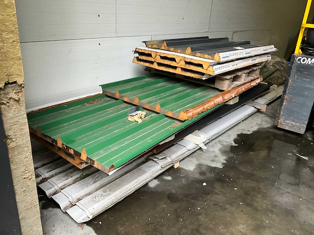 Grote partij isolatiepanelen - afbeelding 13 van  17