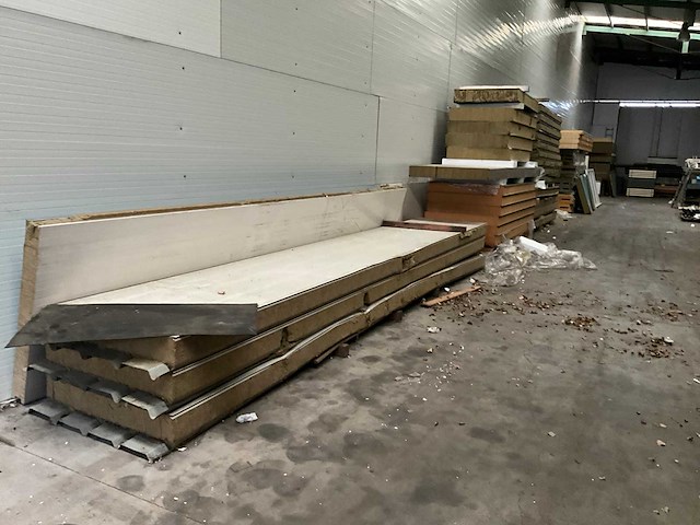 Grote partij isolatiepanelen - afbeelding 15 van  17