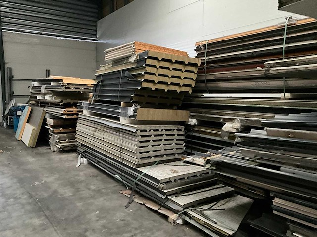 Grote partij isolatiepanelen - afbeelding 8 van  11