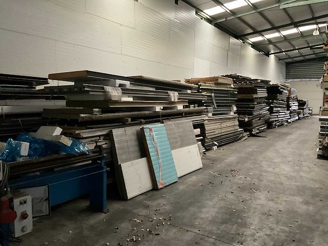 Grote partij isolatiepanelen - afbeelding 9 van  11