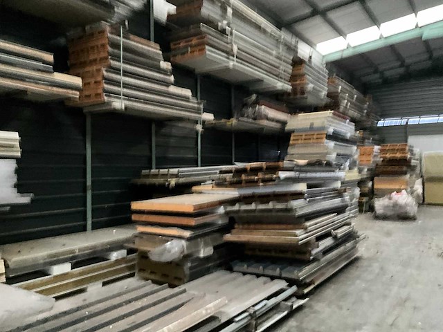 Grote partij isolatiepanelen - afbeelding 8 van  10