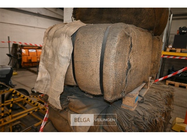 Grote partij jute zakken - afbeelding 4 van  10