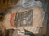 Grote partij jute zakken - afbeelding 7 van  10