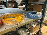 Grote partij kabels, adapters, stekkers, behuizingsonderdelen - afbeelding 13 van  43