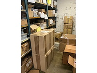 Grote partij kabels, adapters, stekkers, behuizingsonderdelen - afbeelding 16 van  43