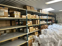 Grote partij kabels, adapters, stekkers, behuizingsonderdelen - afbeelding 23 van  43