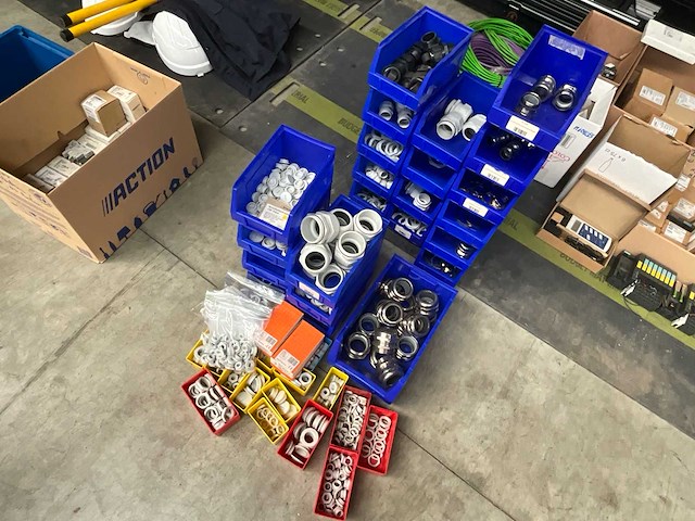 Grote partij kabelwartels en toebehoren – diverse maten - afbeelding 1 van  1