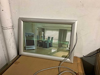 Grote partij kaders met ingebouwde verlichting - afbeelding 3 van  4