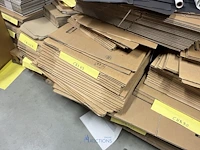 Grote partij kartonnen verpakkingen - afbeelding 12 van  19