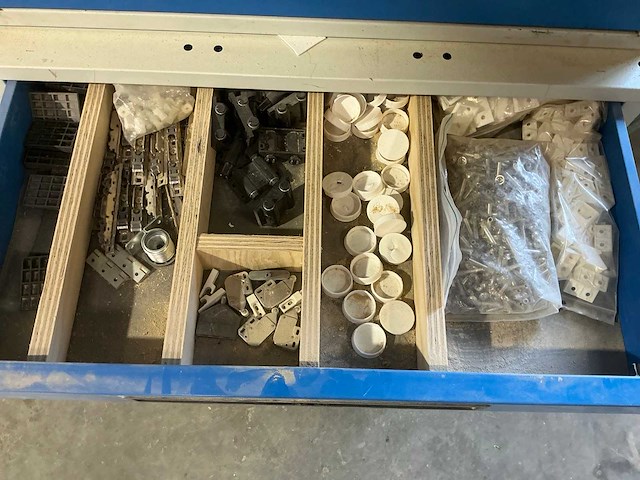 Grote partij kast en deurbeslag - afbeelding 11 van  40