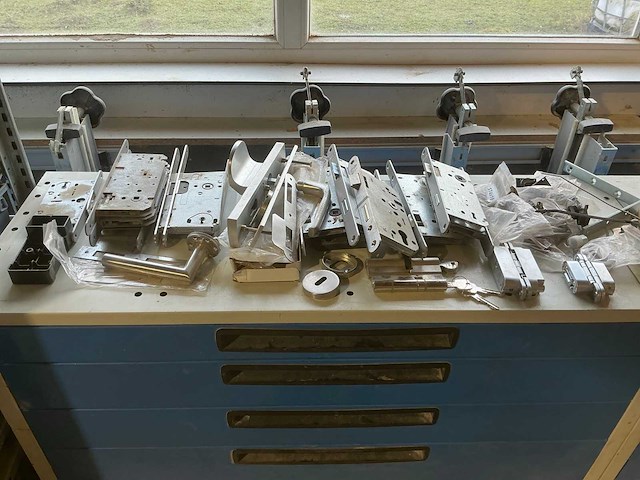 Grote partij kast en deurbeslag - afbeelding 12 van  40