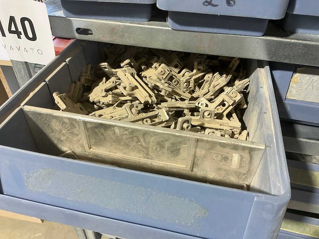 Grote partij kast en deurbeslag - afbeelding 24 van  40