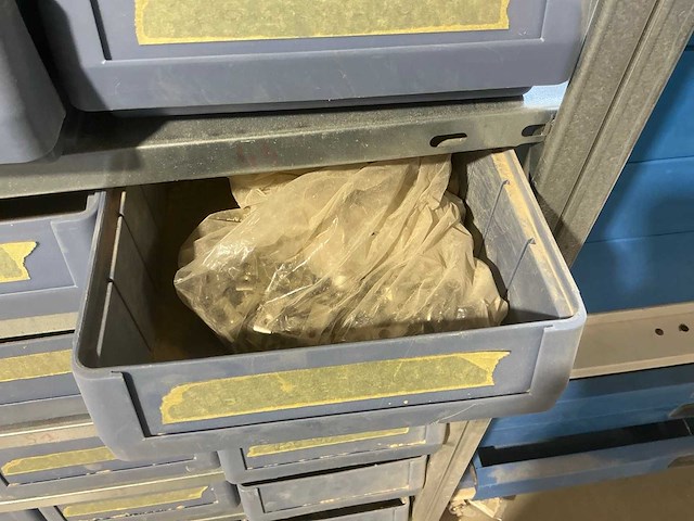 Grote partij kast en deurbeslag - afbeelding 26 van  40