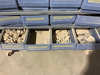 Grote partij kast en deurbeslag - afbeelding 32 van  40