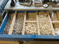 Grote partij kast en deurbeslag - afbeelding 36 van  40